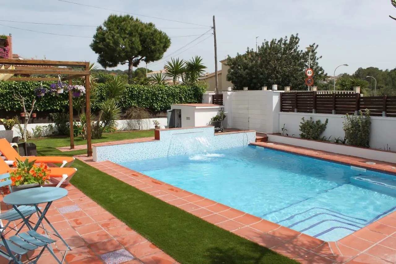 Villa Habana El Vendrell 0*,
